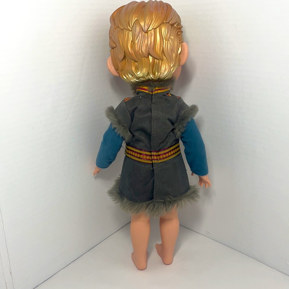 Disney Animators Collection Kristoff! - Picture 2 of 4